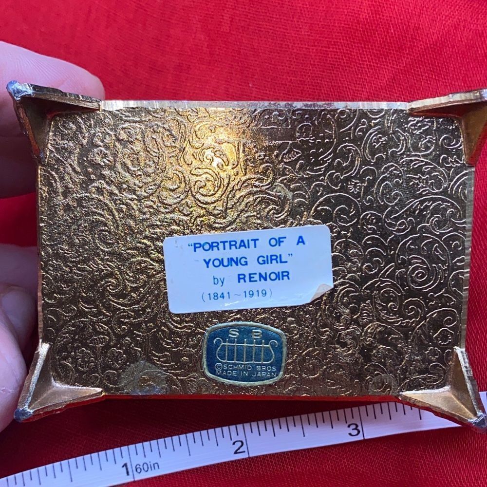 Small vintage red felt lined trinket box made by Schmid of Japan w/pic of girl - Picture 7 of 7